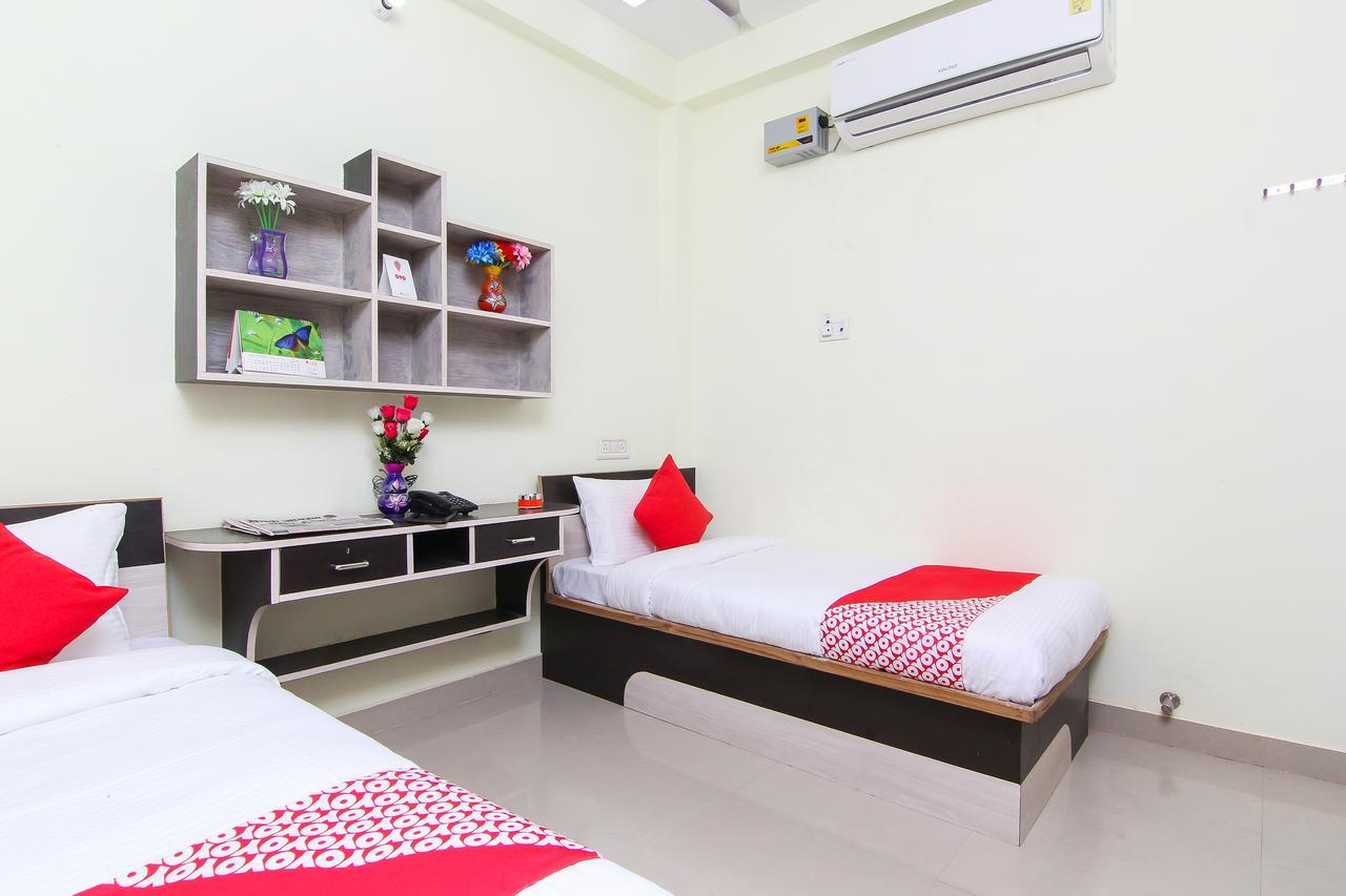 Oyo 12446 Shree Sai Guest House Allāhābād Junction Zewnętrze zdjęcie